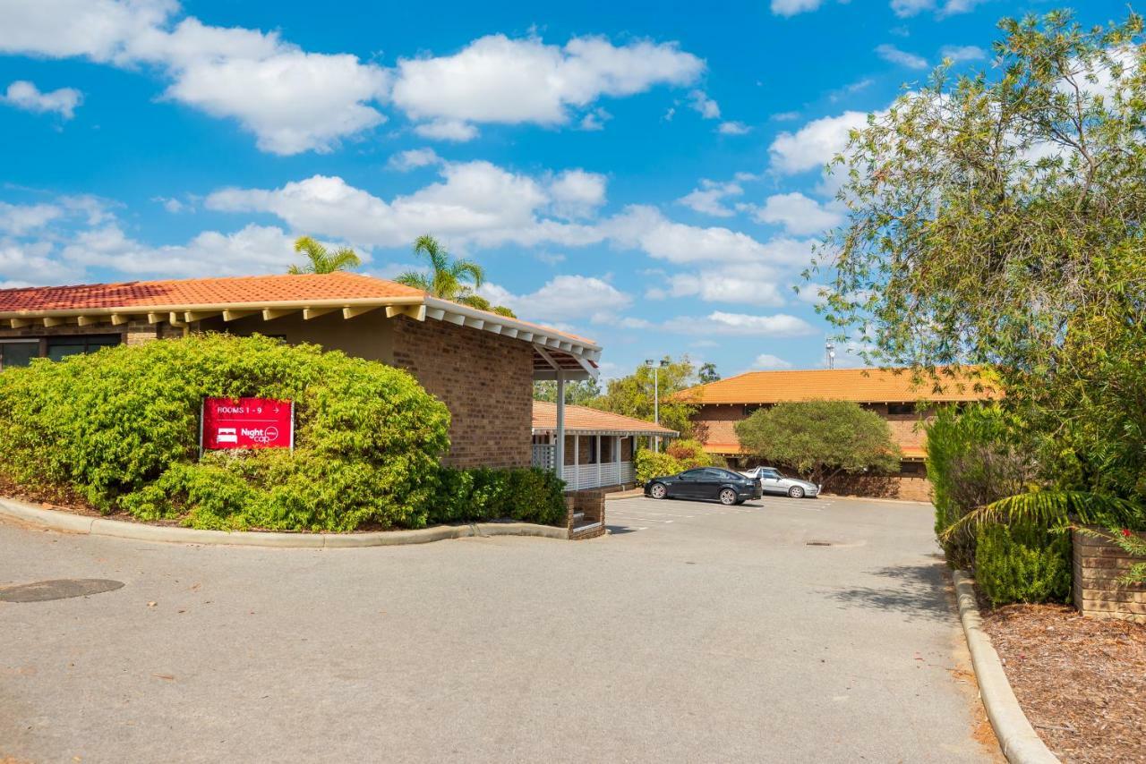 فندق نايت كاب آت وونرو تافيرن Wanneroo المظهر الخارجي الصورة